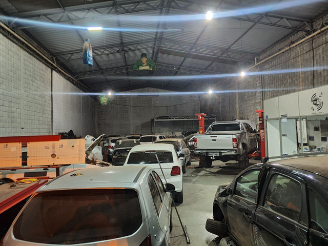 CONTRATA-SE / LANTERNEIRO - PREPARADOR E MONTADOR AUTOMOTIVO - Foto 3