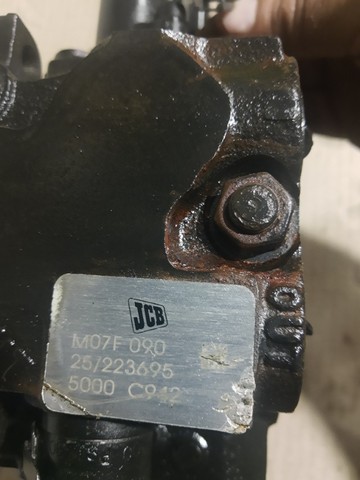 Comando hidráulico diant. ?Distribuidor dianteiro ?retroescavadeira JBC 3C p/n 25/223695  - Foto 4