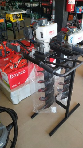 Perfurador de solo com broca de 30cm x 80cm  - Foto 2