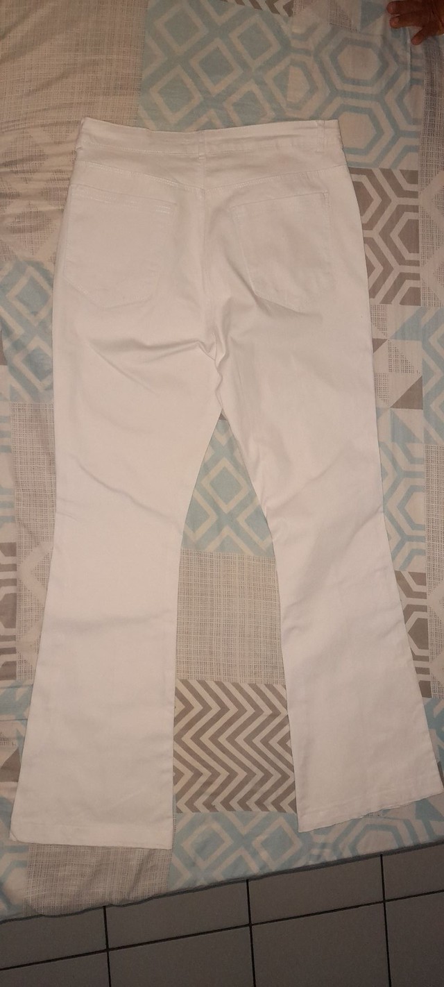 Calça flare branca - Foto 4