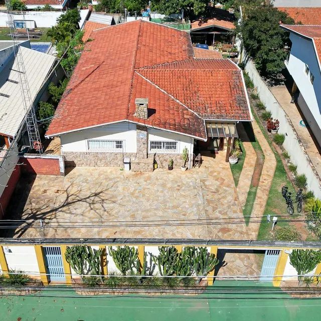 Casas em condomínio à venda na Rua Fernão Lopes em Campinas