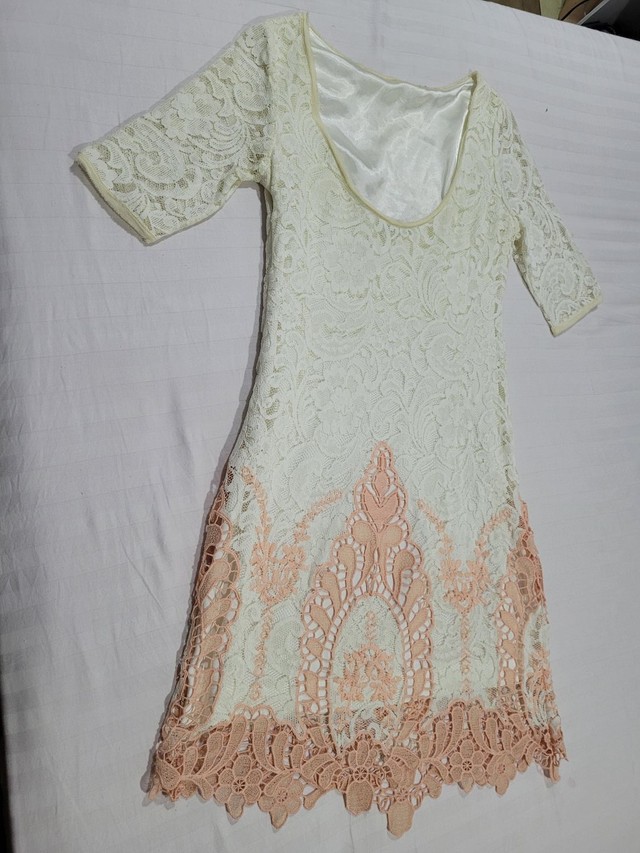 Vestido de renda M (40) importado 50.00  - Foto 4