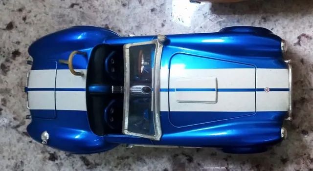 Miniatura Carro Colecionável Ford Shelby Cobra 427 1965 Azul