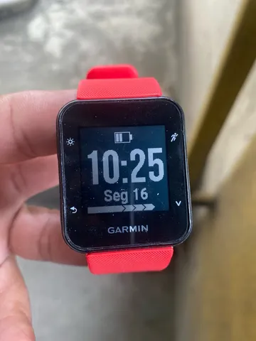 Clube Mania de Corrida  VENDO R$ 900 Relógio Garmin Forerunner 35 Gps  Preto Acompanha caixinha e cabo carregador