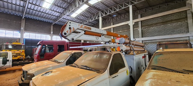 Cesto aéreo 10.5M Isolado 46kv metros. - Foto 3