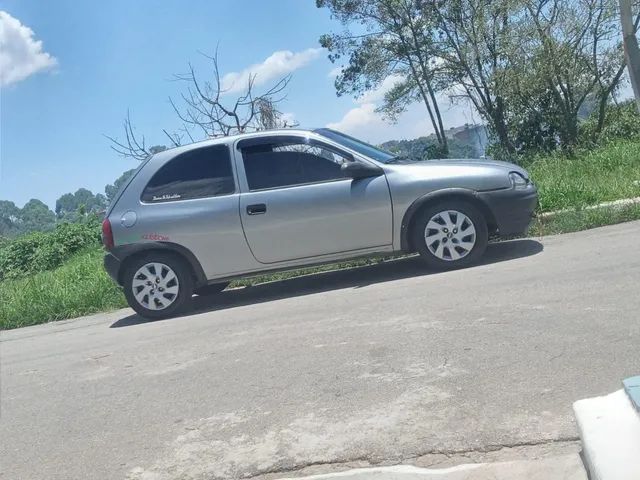 Comprar Hatch Chevrolet Corsa Hatch 1.0 Wind Cinza 1998 em Poá-SP