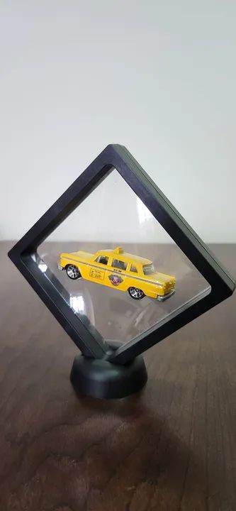 Quadro Expositor para miniaturas Hotwheels/Matchbox - Brinquedos e