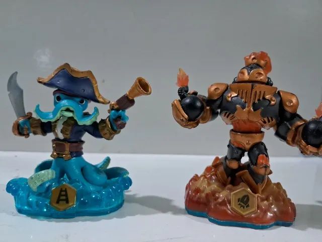 3 Bonecos skylanders - Swap Force - Foto 3