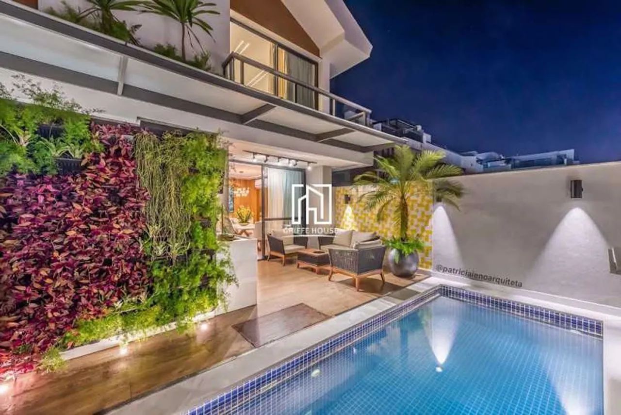 CASA DUPLEX PARA VENDA NO CONDOMÍNIO ENJOU NO RECREIO DOS BANDEIRANTES, DECORADA POR ARQUI