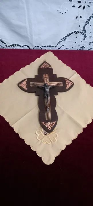 Antigo Cristo De Metal E Madeira - 2