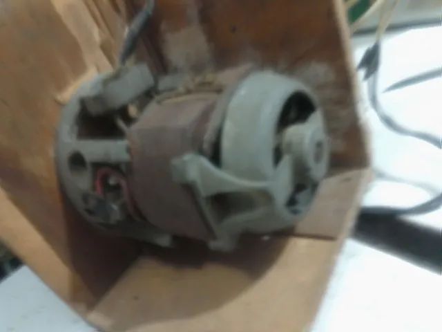 Vendo esse motor ele tá ok 110 wts - Foto 5