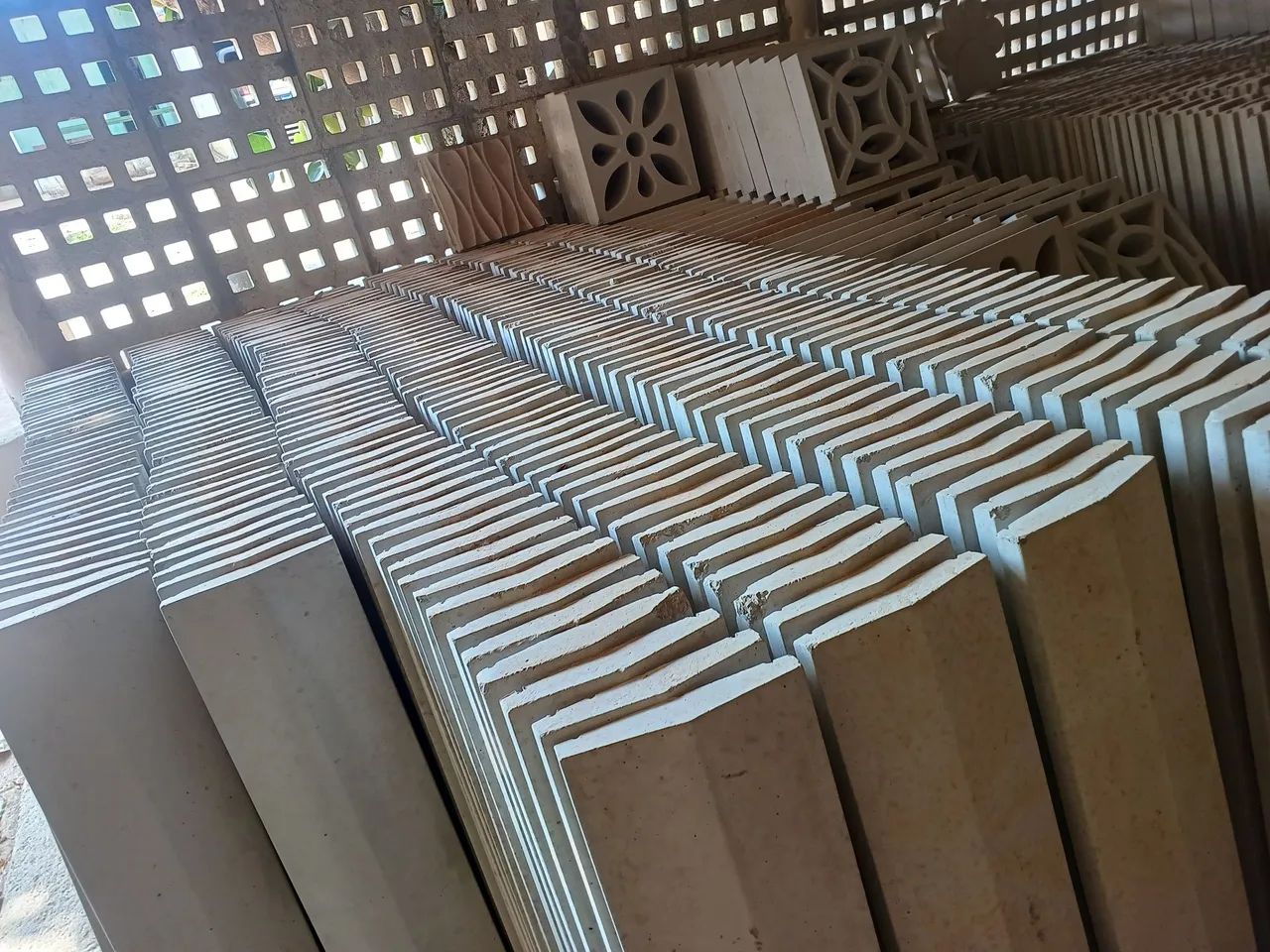 Pingadeiras chapéu chinês 