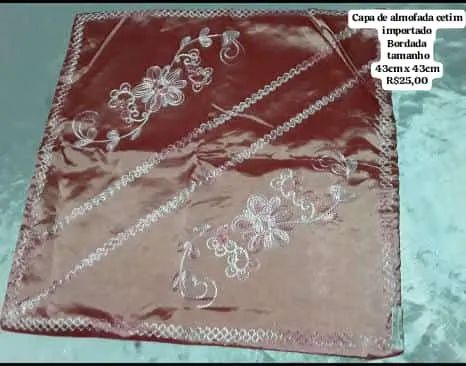 Capa para almofada cetim importado bordada - Foto 2
