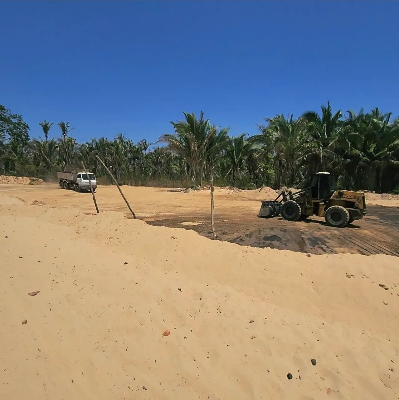 Vende se Draga completa em total funcionamento com todas as licenças e equipamentos 