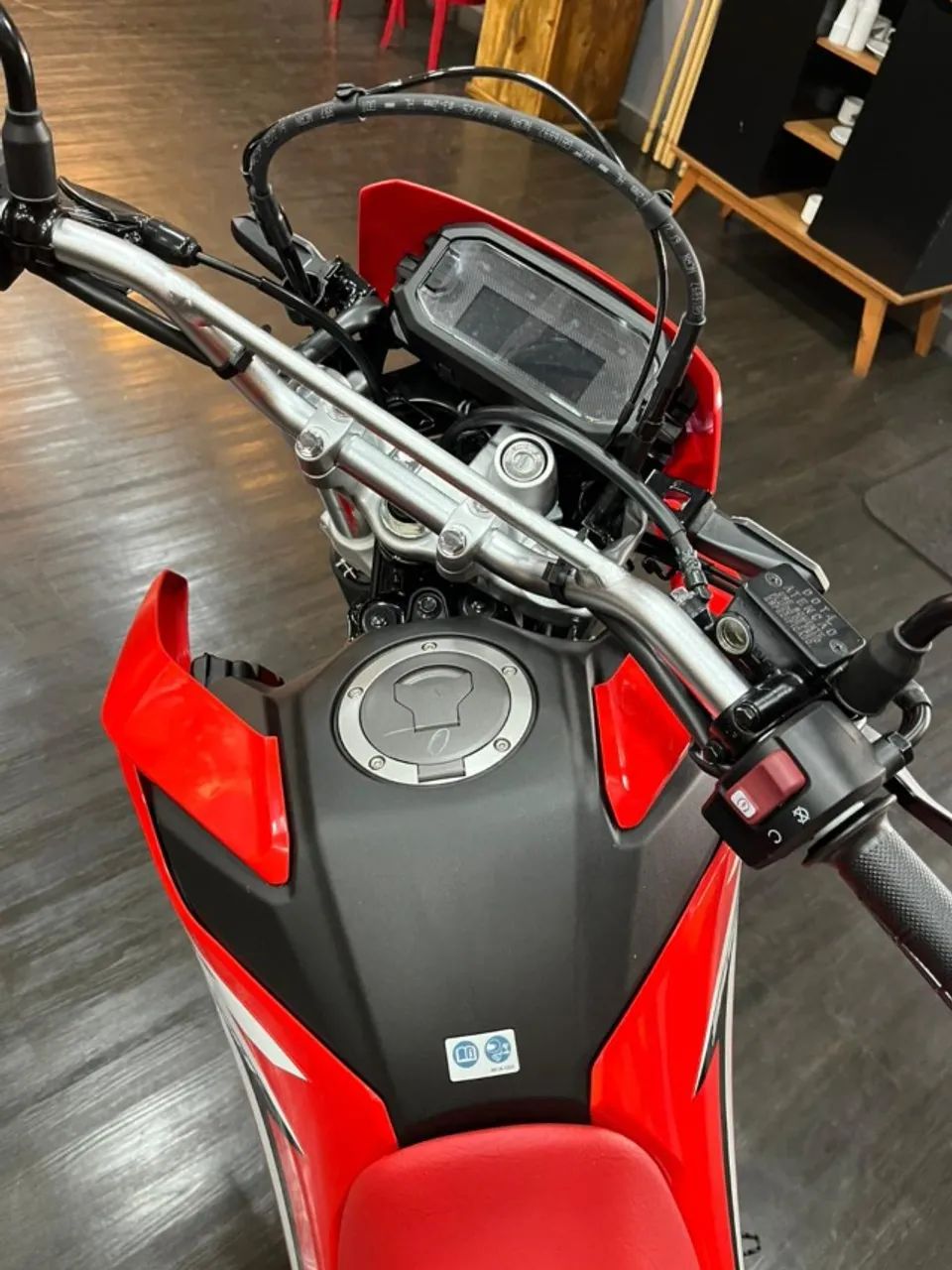 XR 300L TORNADO   - Foto 4