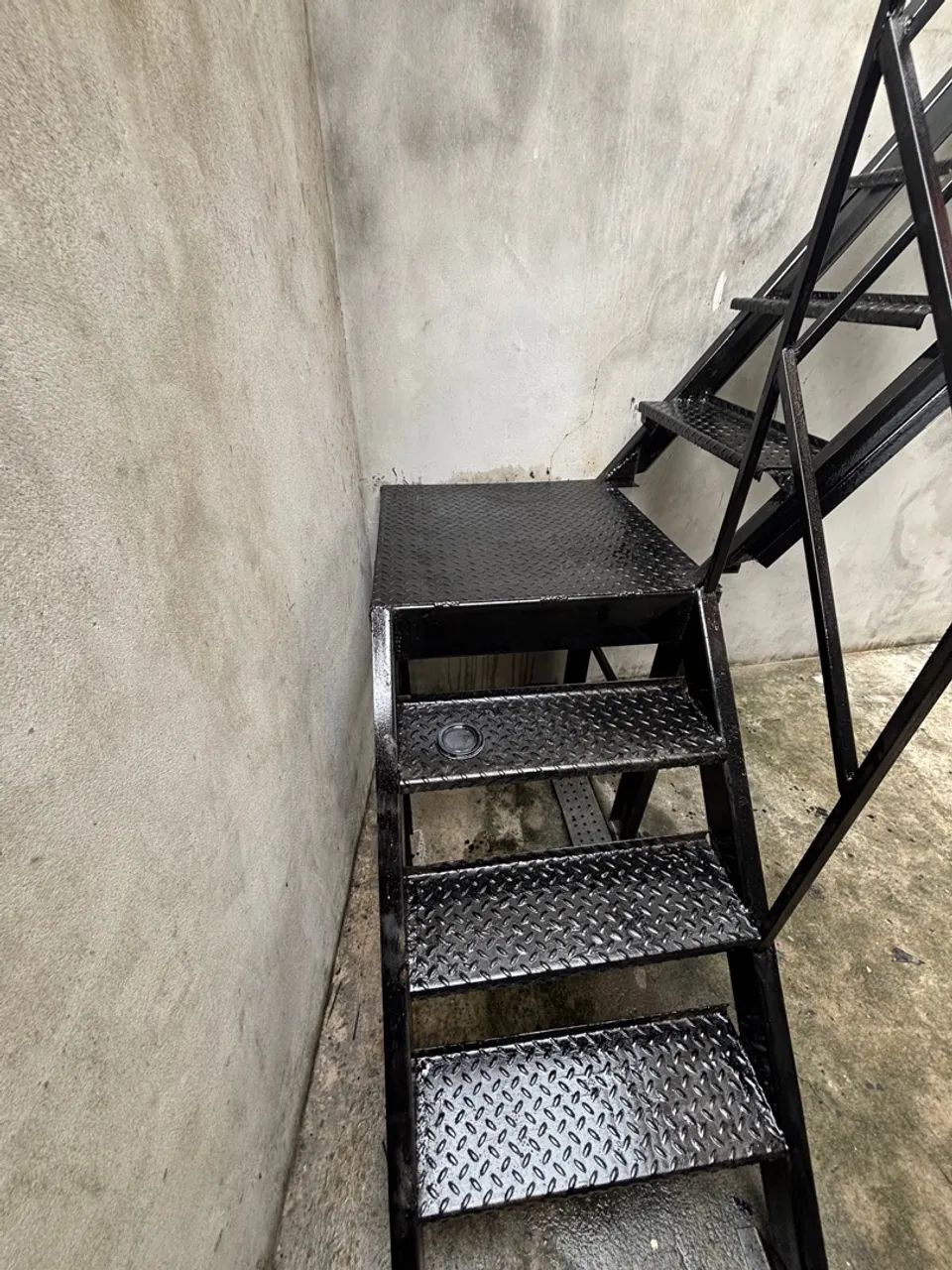 Escada reta de patamar NOVA - Foto 4