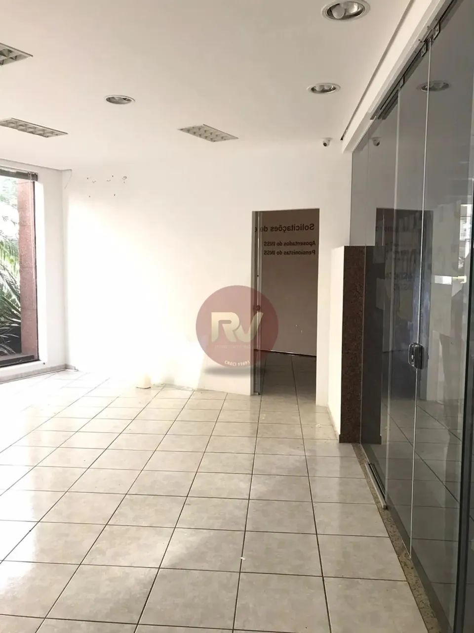 COMPLEXO EMPRESARIAL OSCAR FUGANTI - Foto 2