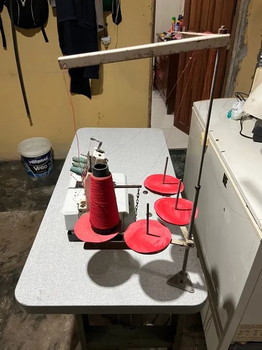 Máquina de costura Interlock 3 agulhas  - Foto 3