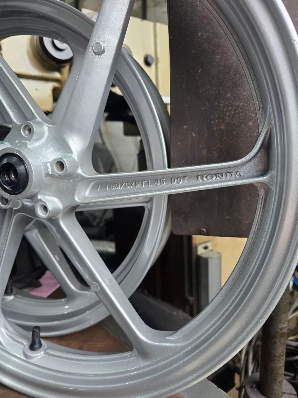 Roda titan sport 150 original honda - Foto 5