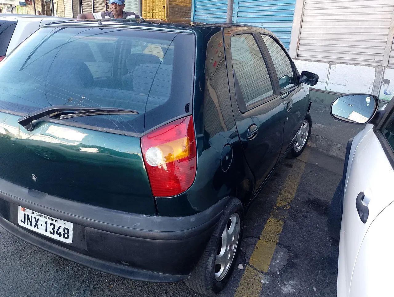 O carro é muito bom completo com ar e direção vidro e trava tudo funcionando *53 - Foto 4