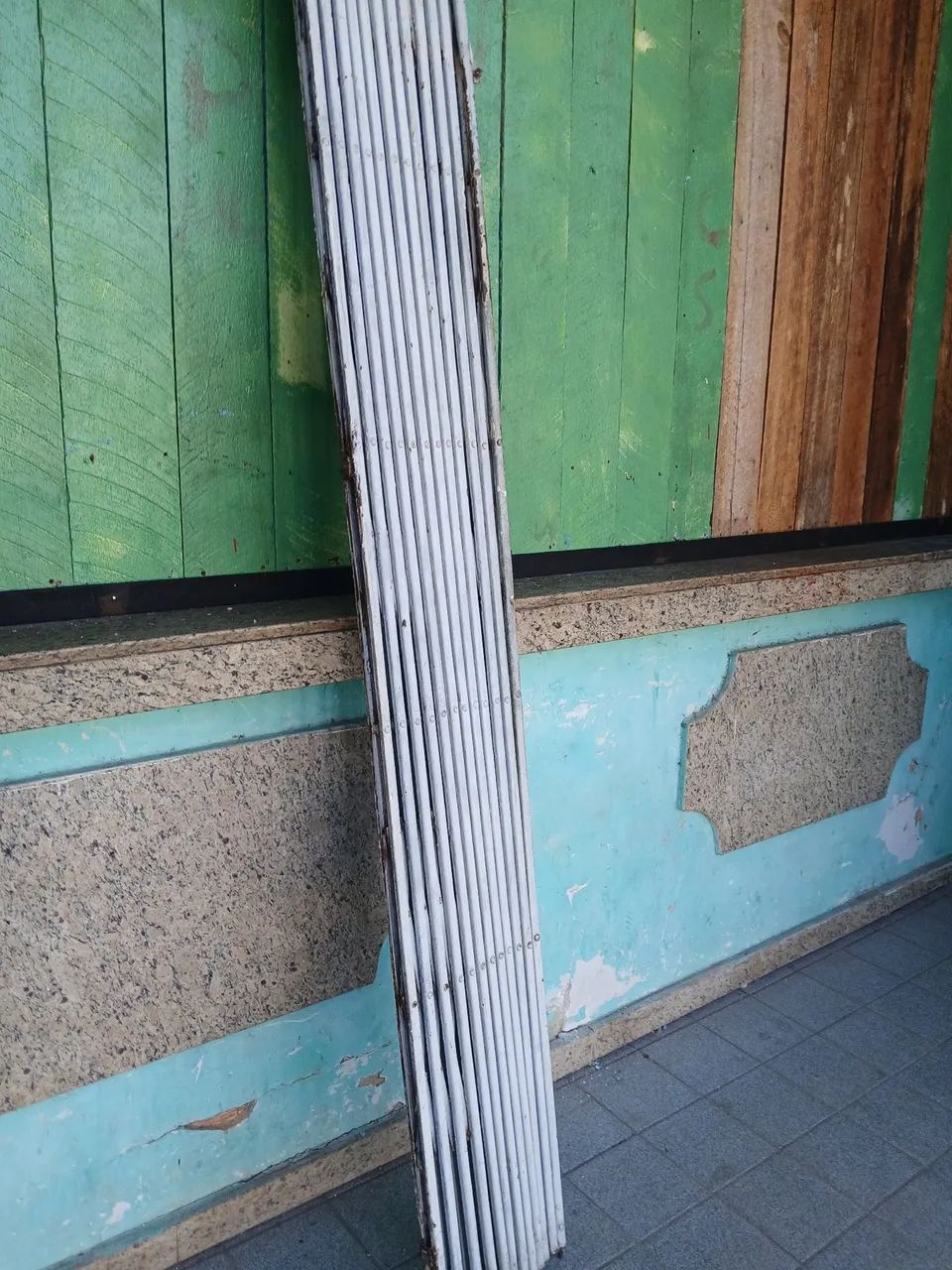 PORTA DE ALUMÍNIO COM VIDRO - Foto 2