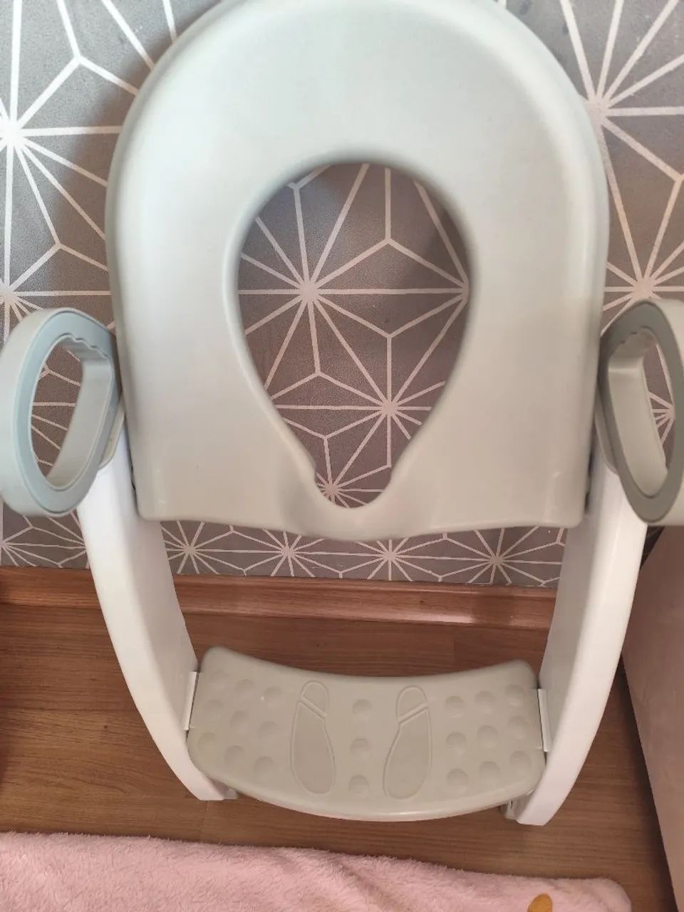 Assento de vaso sanitário para criança
