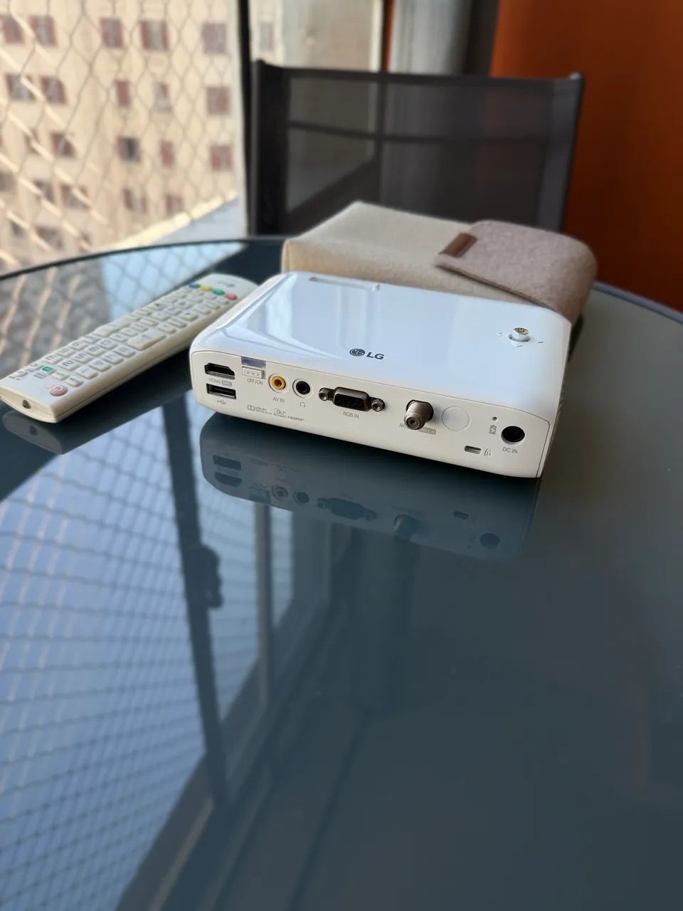 LG Projector63824115934209121