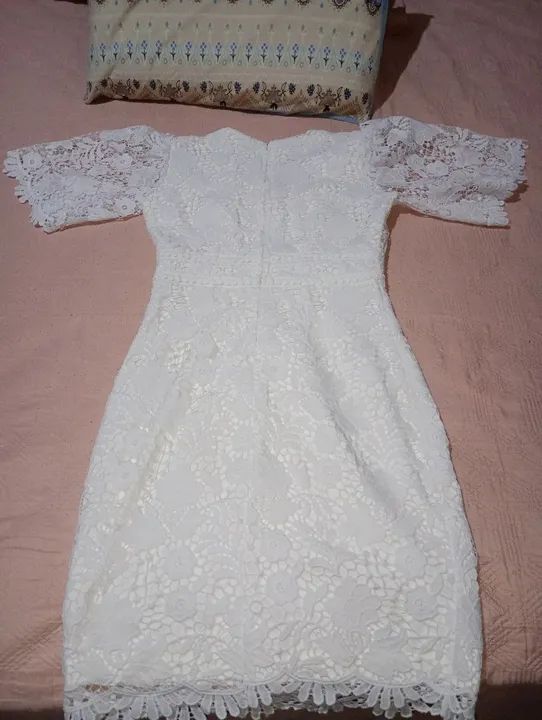 Vestido branco de renda tamanho m - Foto 3