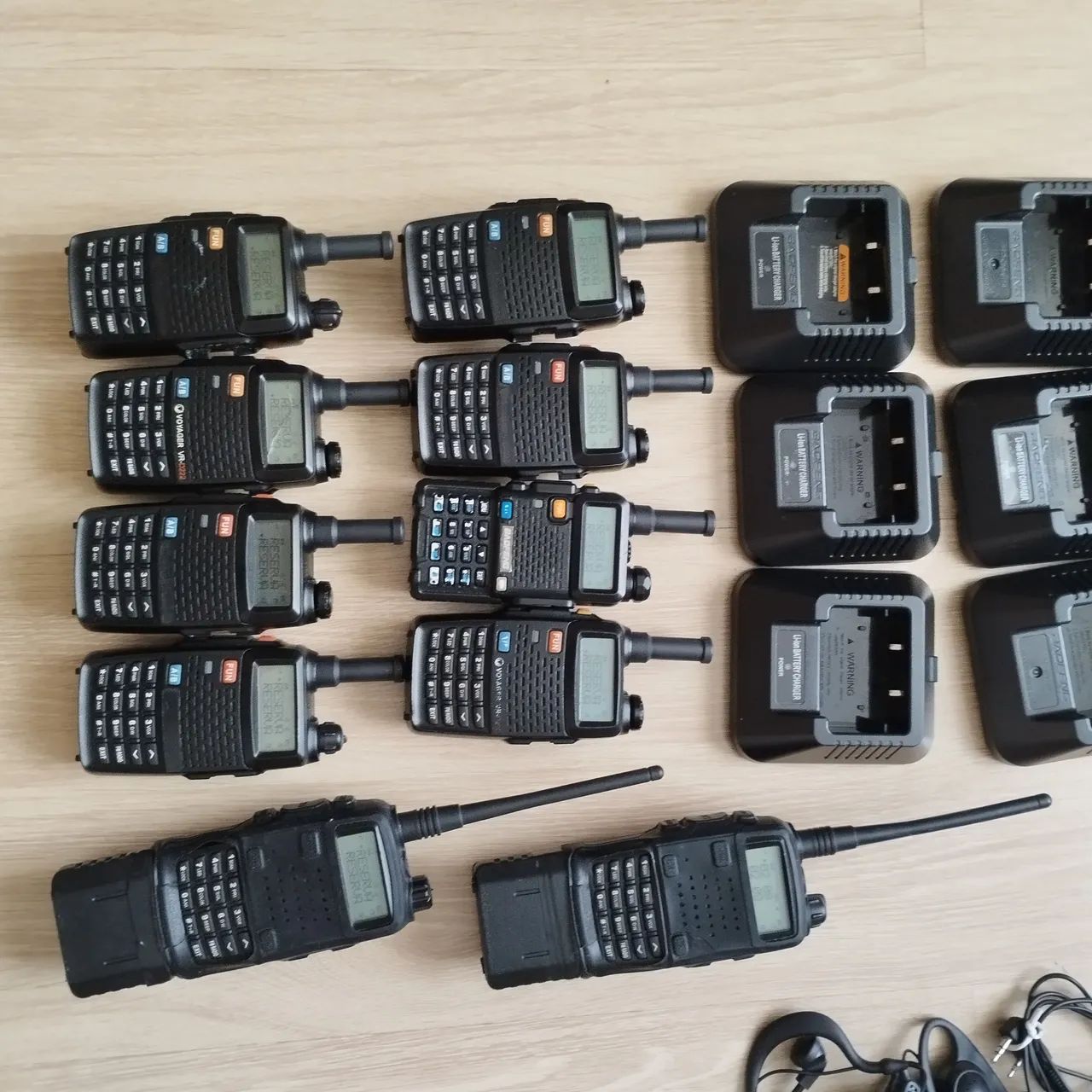 Kit com 10 Rádios Comunicadores HT Voyager VR222 canais fechados criptografado - Foto 2