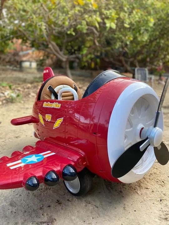 Avião Brinquedo Elétrico