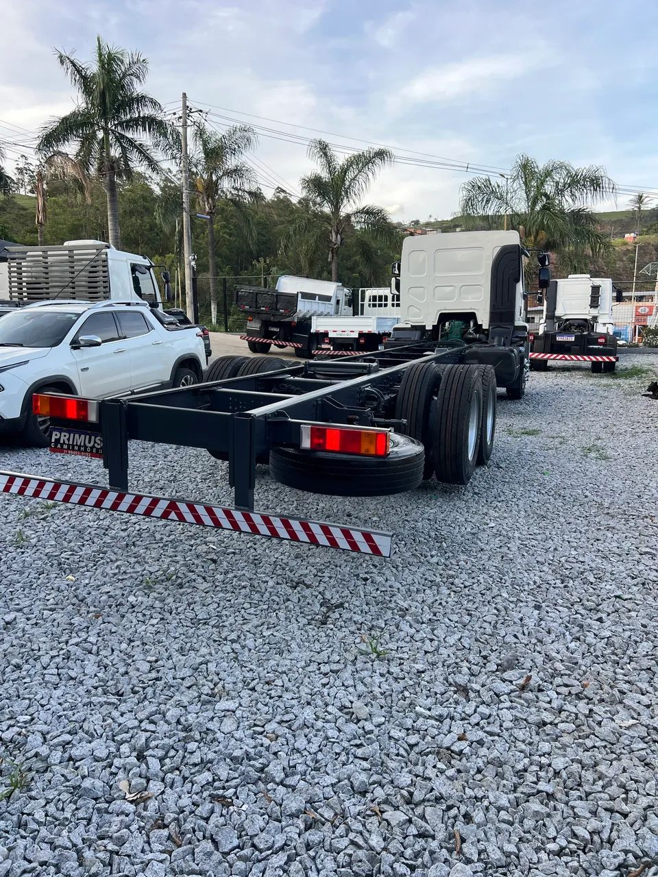 Caminhão Truck vm 220 2015 - Foto 11