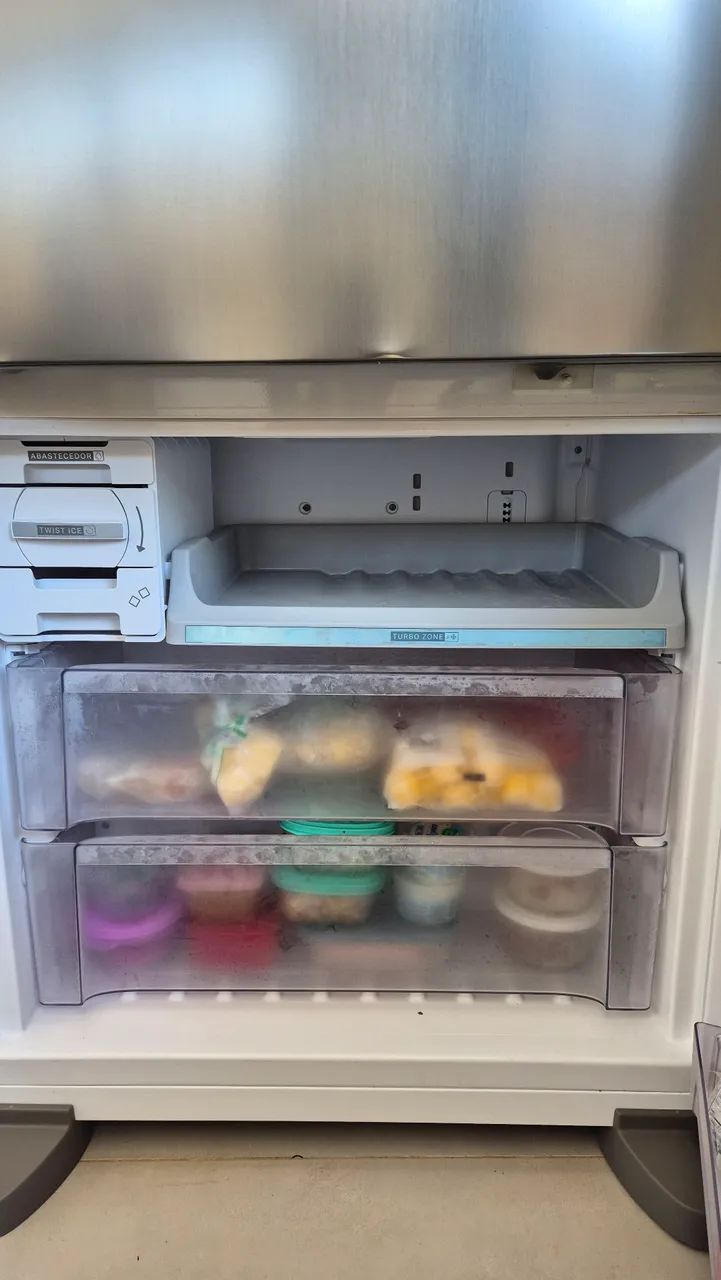 Geladeira brastemp 588 litros Inox - Foto 4