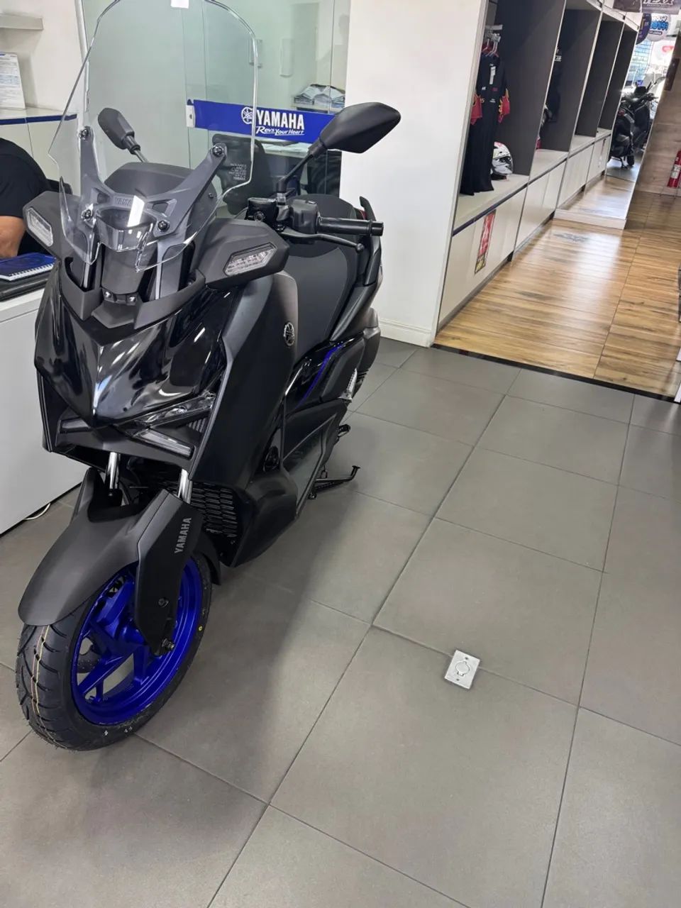 Xmax 300 26 - Foto 3