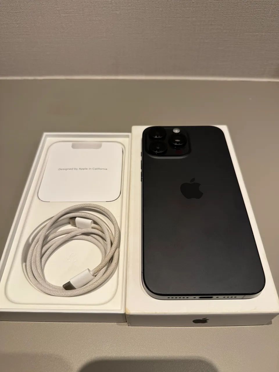 iPhone 15 Pro Max 256gb - Completo na caixa - seminovo impecável  - Foto 6