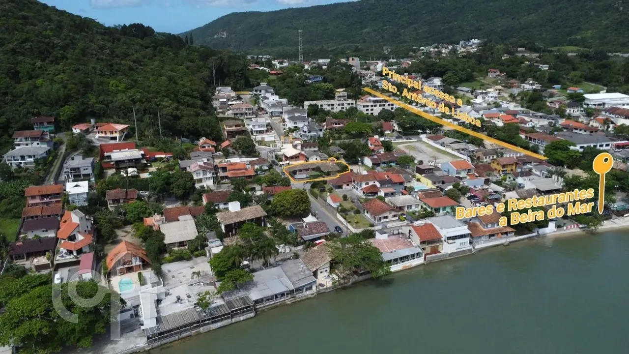 Casa à venda em Santo Antônio de Lisboa com 250 m², 4 quartos, 1 suíte