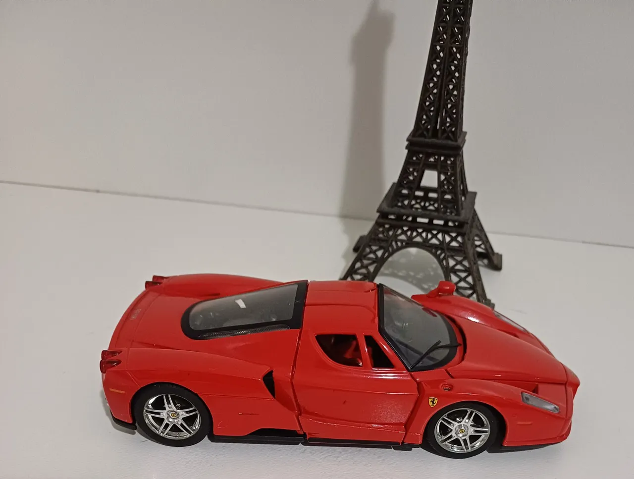 Miniatura Ferrari Enzo Vermelha kit 3carrinhos