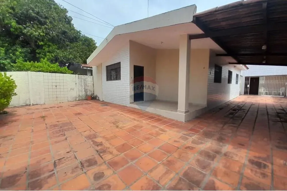 Alugo Casa Com 5/4 em Ponta Negra -Natal/RN