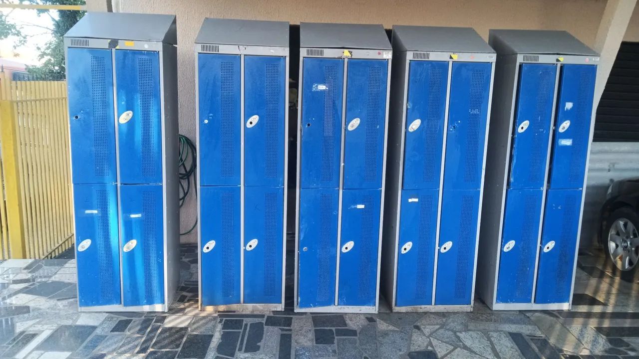 Armários de aço - R$360 cada - Foto 4