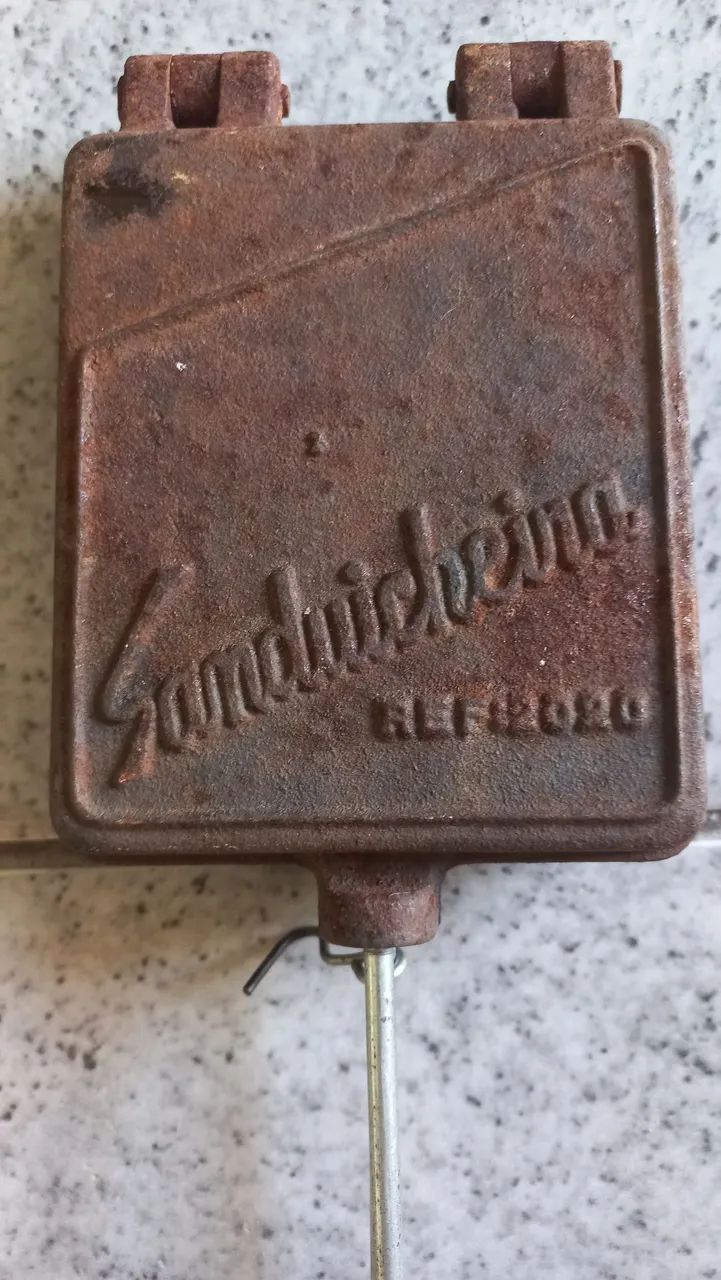 Antiga sanduicheira em ferro fundido Bourges e cia ltda antiguidade Raridade uso enfeite  - Foto 2