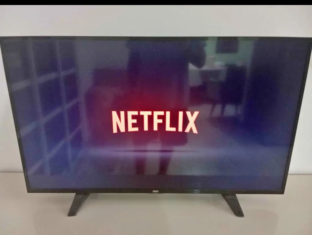 Smart TV AOC com Netflix tudo ok nova