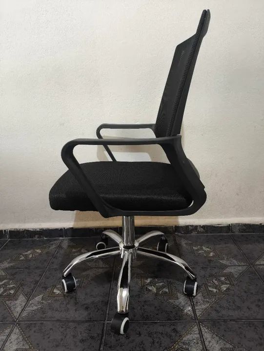 Cadeira de Escritório Giratória nova na caixa !! Disponível !  - Foto 2