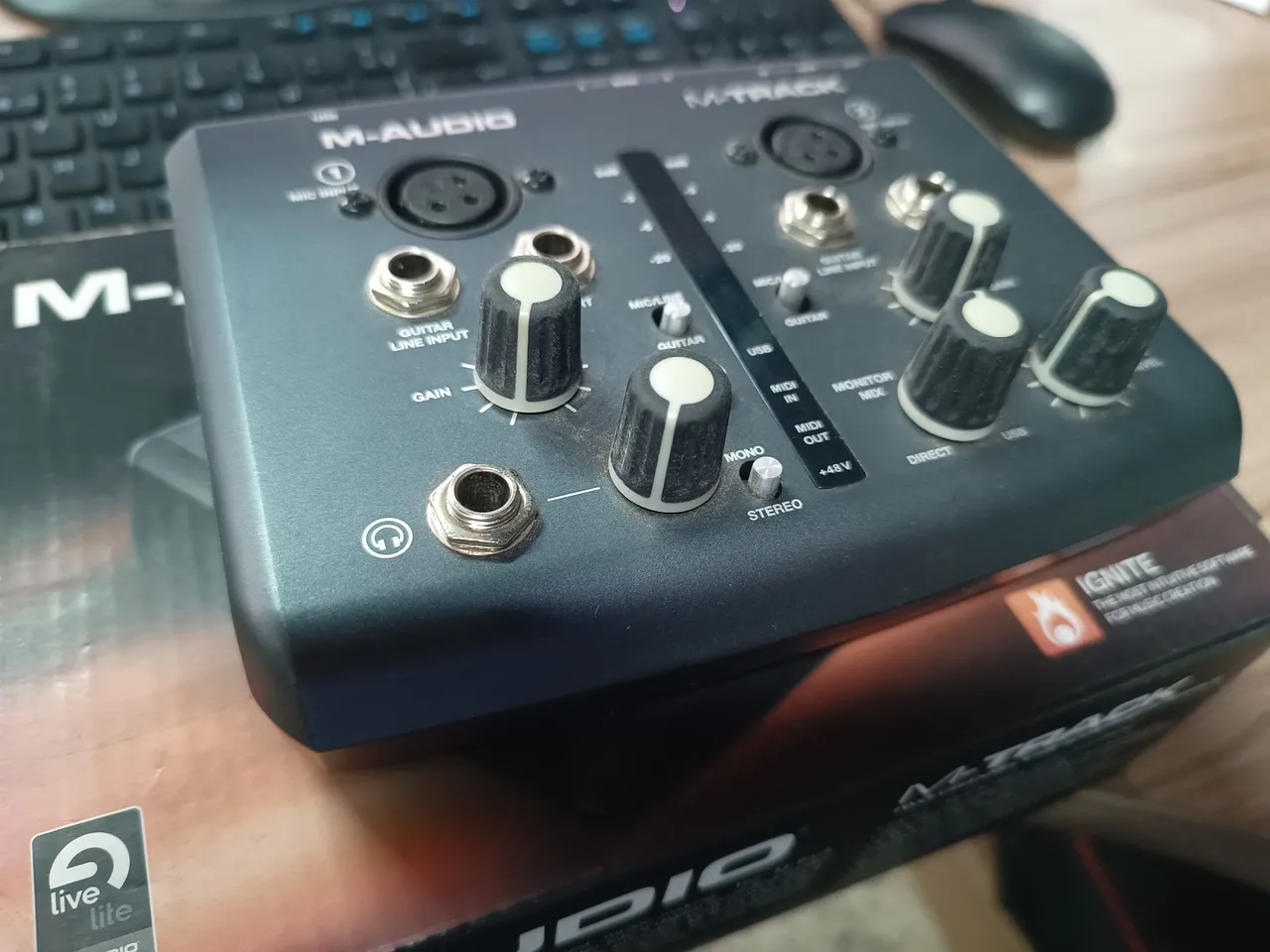Interface de Áudio M-AUDIO M-Track