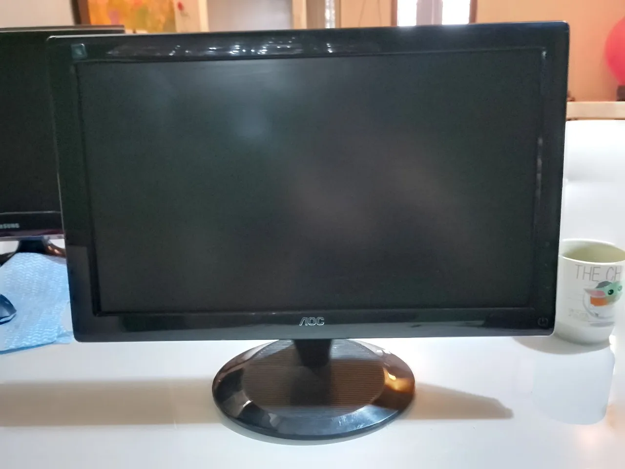 Monitor AOC Usado- Em perfeitas condições
