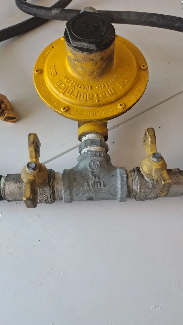 Kit central de gás para 2 botijões P45 15 kilos - Foto 4