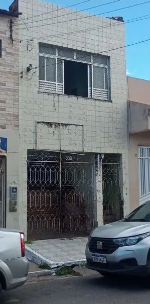 VENDO CASA NO SIQUEIRA CAMPOS IMOVEL COMERCIAL