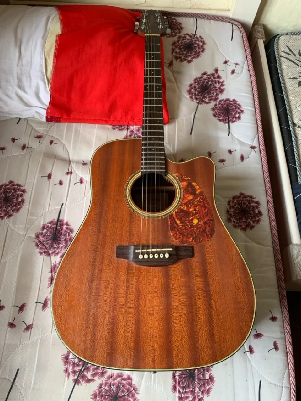 Violão takamine novo apenas vendo 