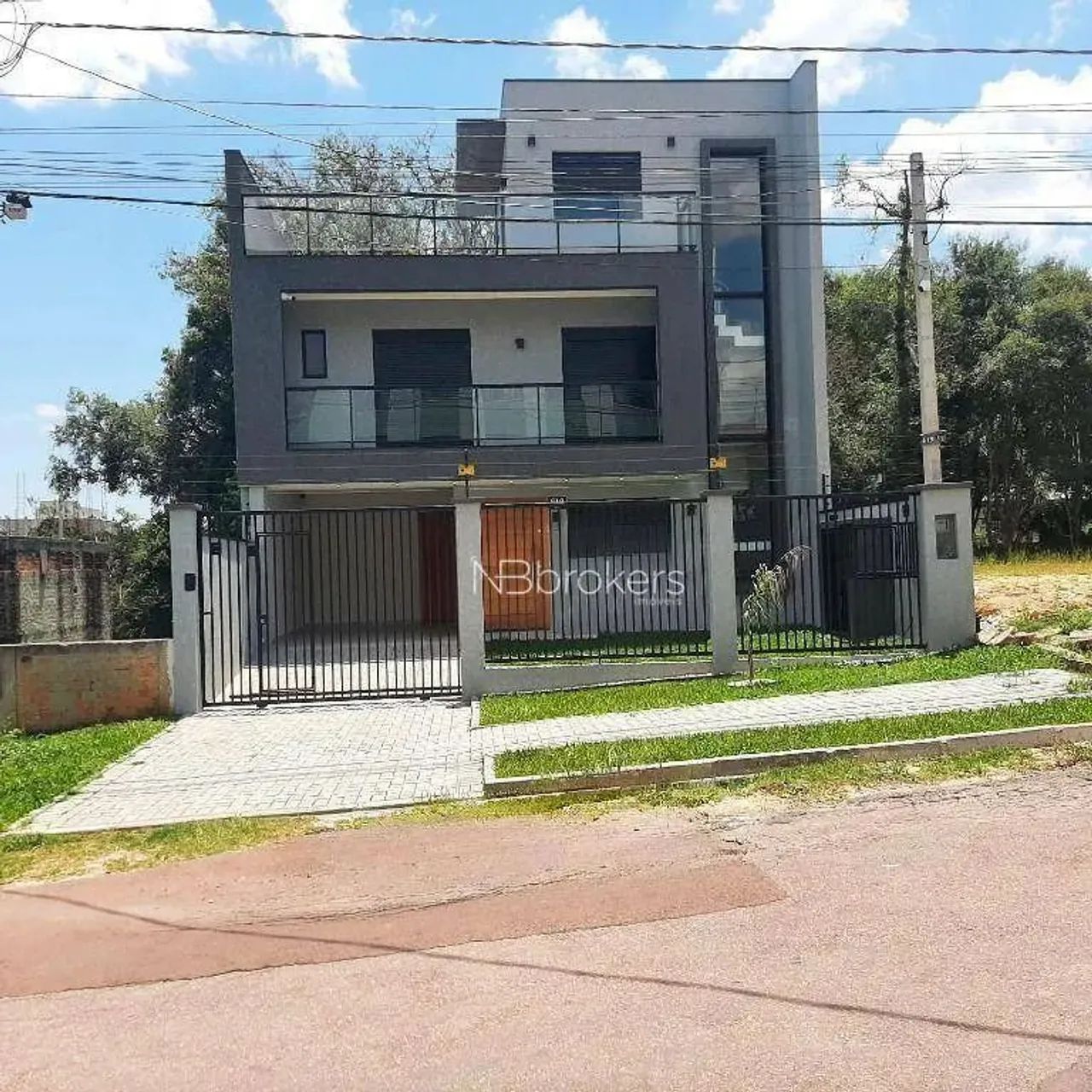 SOBRADO TRIPLEX EXCLUSIVO DE FRENTE PRA RUA - Foto 14