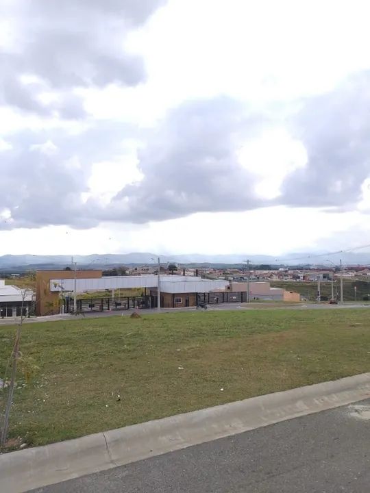 terreno condominio Santa Monica  frente ampla com 14,40 x 25m2 - Foto 5