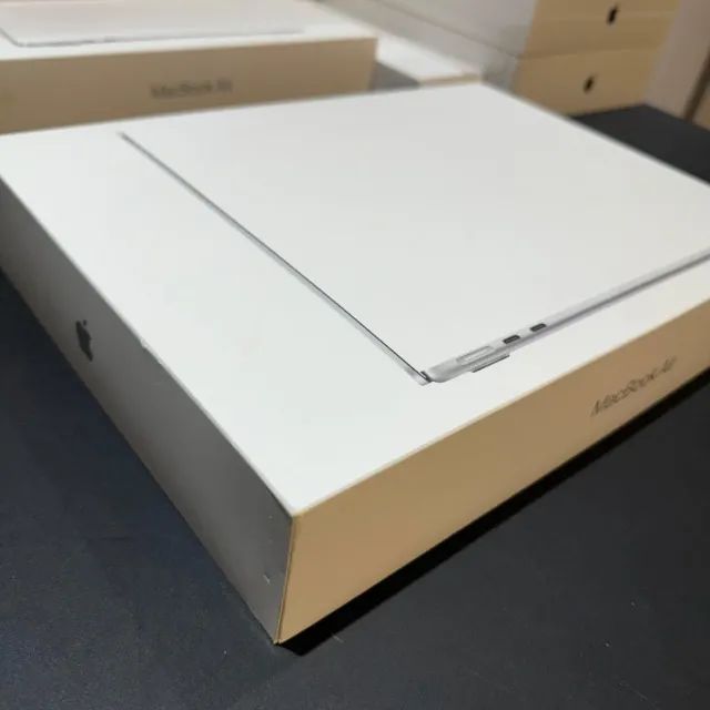 MacBook Air M3 16GB RAM 256GB SSD Silver Lacrado com Garantia Apple a Pronta Entrega! - Foto 3