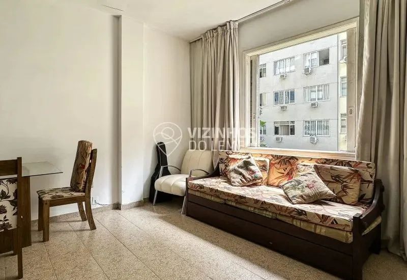 Quarto e sala a 50 passos da praia do Leme - Foto 4